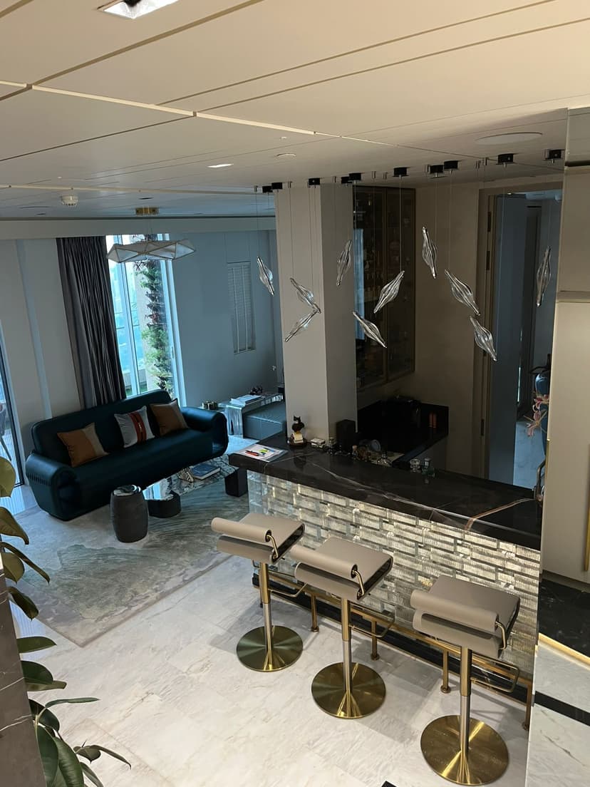 Open Living with Bar